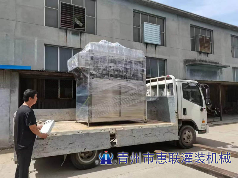 全自動(dòng)柱塞式油類灌裝機(jī)