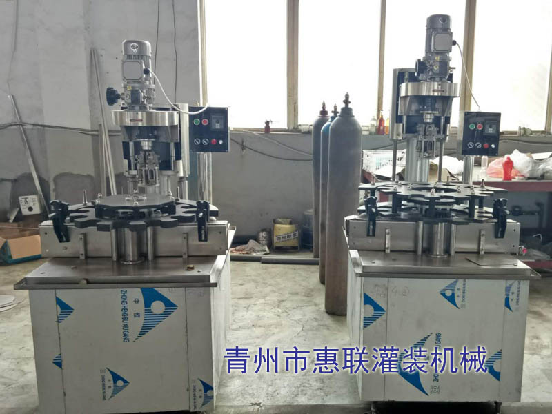 白酒封蓋機